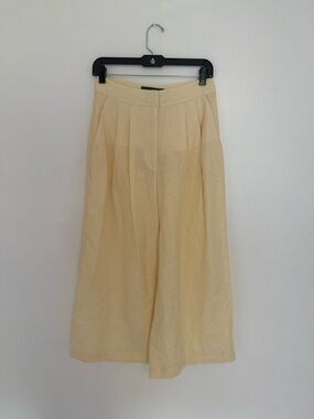 Anthropologie Exquise Pants Owen Ankle Cropped Pleated in Butter Yellow